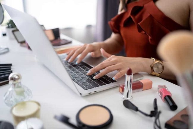 Online Health and Beauty Shopping in the UK
