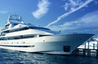 Luxury Yacht Holiday in Spain